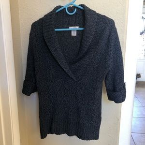 Black 3/4 sleeve sweater